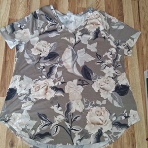 LuLaRoe Floral Oversized Tee in Brown, Tan and Cream 3X EUC Longer Length
